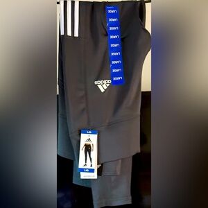 I am selling active/gym attire pants for women.